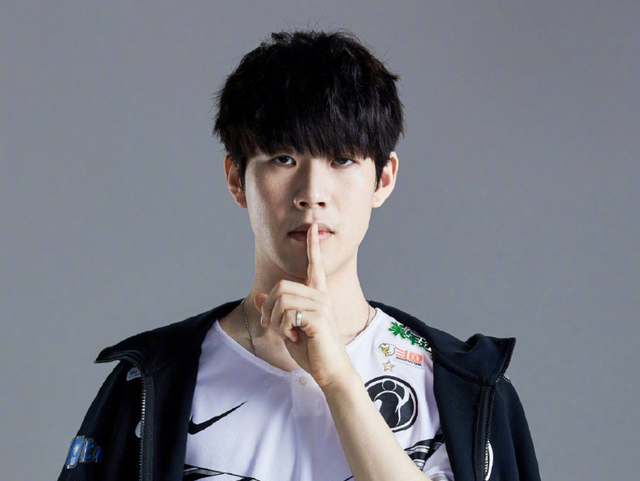 LPL季后赛D1每日TOP5：Rookie双界合一，领域展开无处可逃